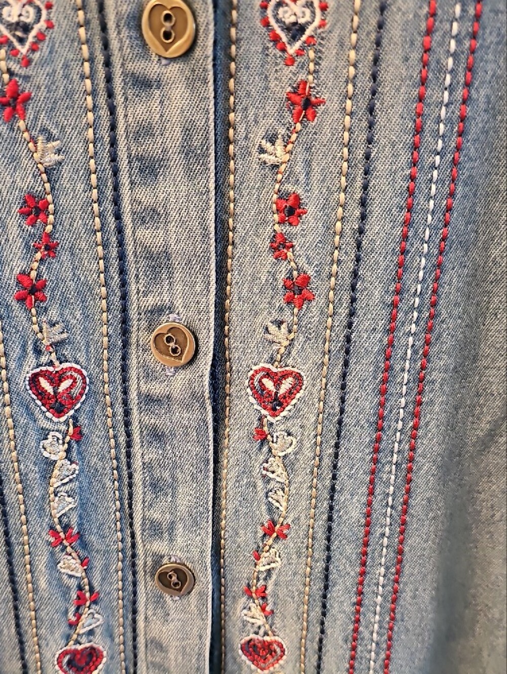 Vintage Teddi Light Blue Denim Button-Down Shirt with Red Heart Embroidery - Picture 4 of 8
